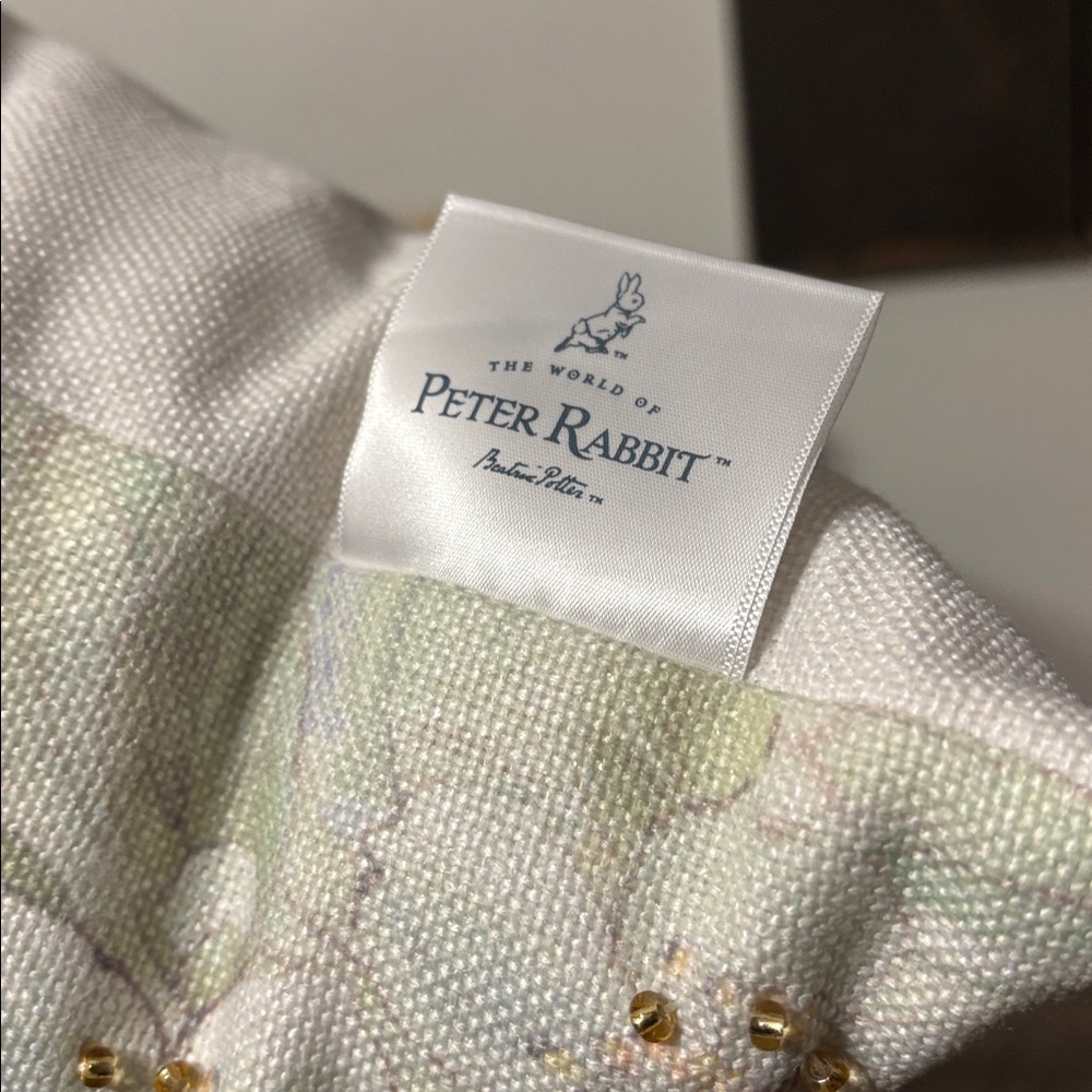 NWT! BEATRIX POTTER PETER RABBIT & MOTHER DECORATIVE FAUX LINEN THROW PILLOW - Picture 8 of 11
